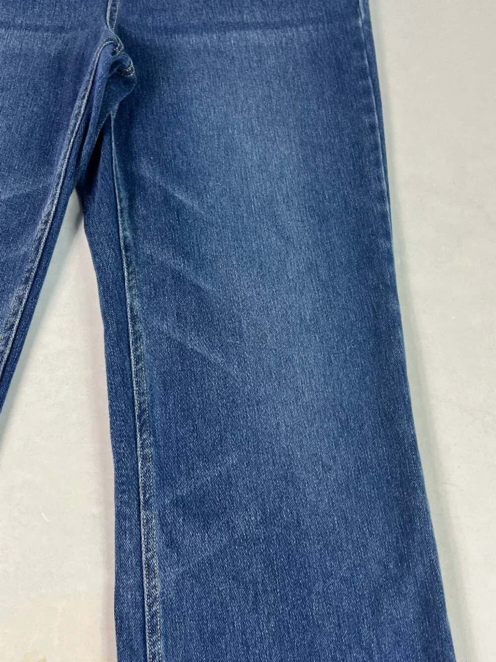 Halara Flex Jeans Women's 27x29* High Rise Boot Cut Blue Stretch Denim Tag M